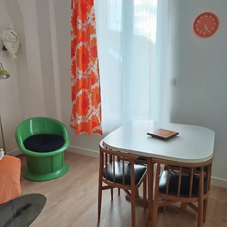 Le Vintage, 10 Min De Et 30 Min De Paris - 50 M Gare Apartment